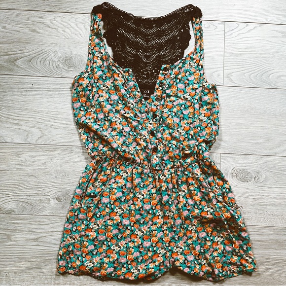 forever 21 floral romper - Picture 2 of 7